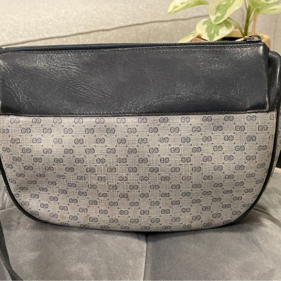 Vintage Gucci Crossbody - Picture 5 of 16